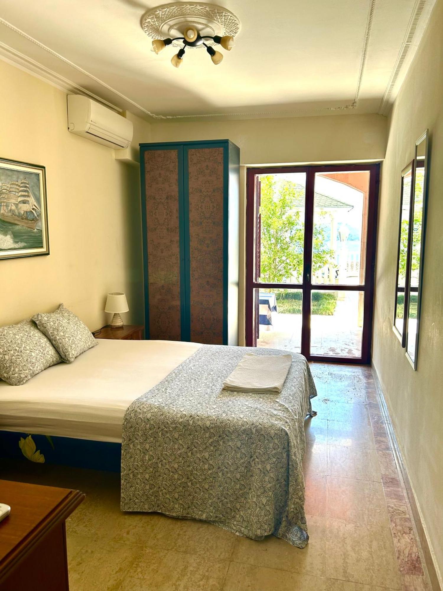 Guest House Vila Eli ヘルツェグ・ノヴィ エクステリア 写真