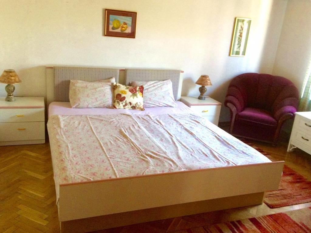 Guest House Vila Eli ヘルツェグ・ノヴィ エクステリア 写真