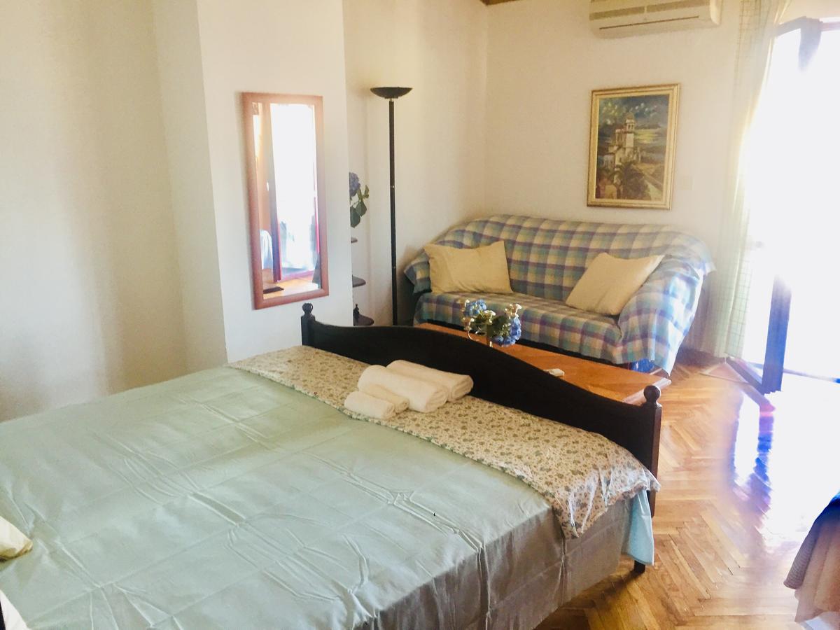 Guest House Vila Eli ヘルツェグ・ノヴィ エクステリア 写真